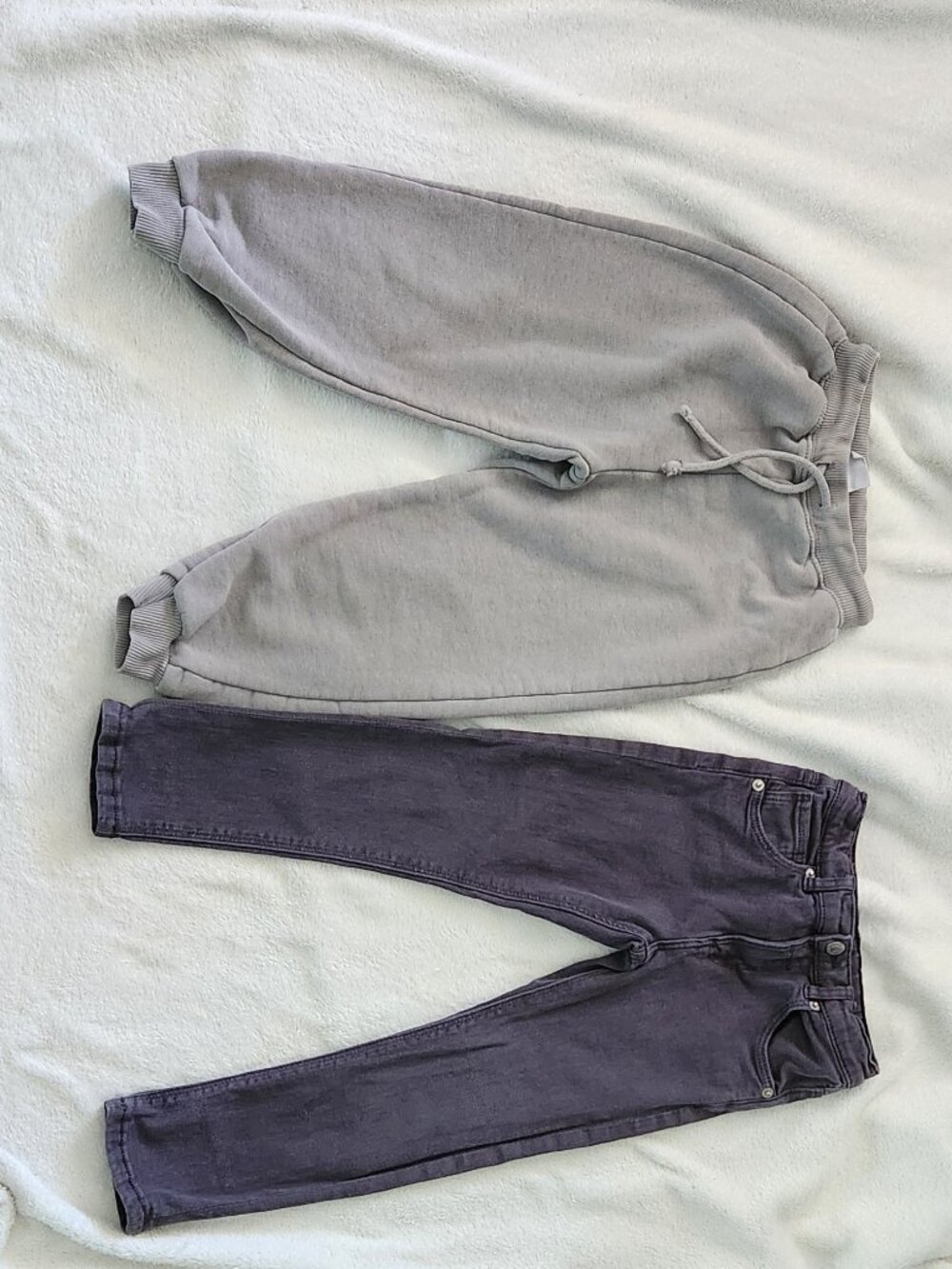 Zara black jeans and gray sweatpants - Size 4-5 Years